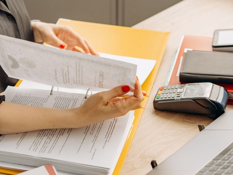 Fraud Awareness: Spotting & Reporting Red Flags