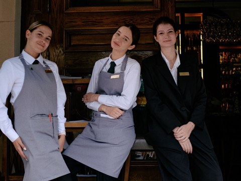 Hospitality Leadership & Guest Experience